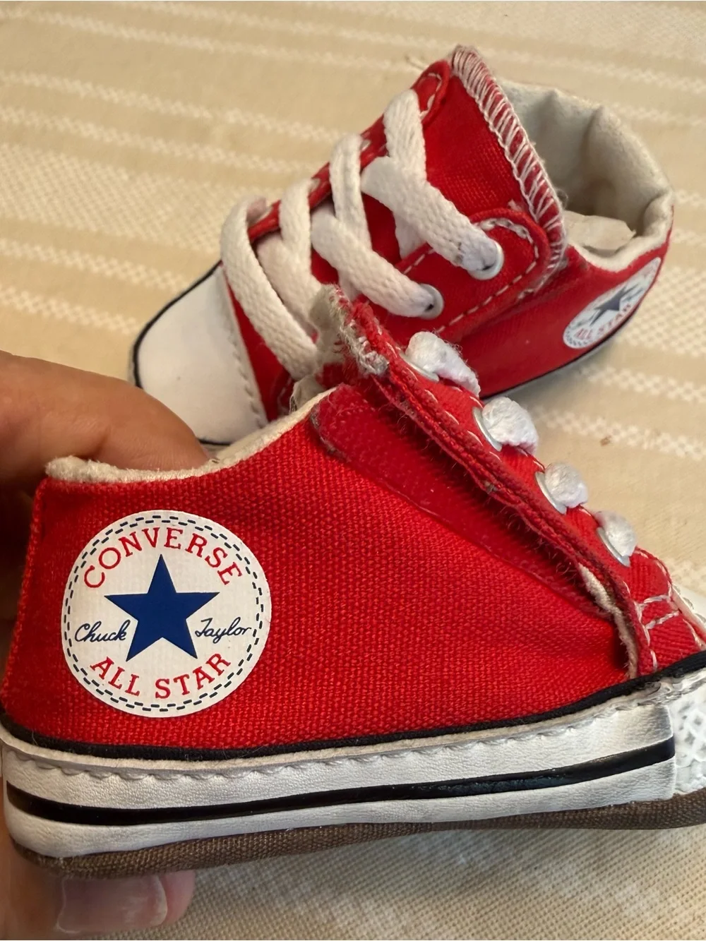 Converse Red Low-Top Kids Sneakers with White Toe Cap